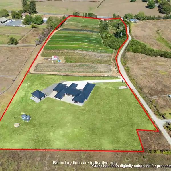 DUAL LIVING LIFESTYLE RETREAT IN KARAKA