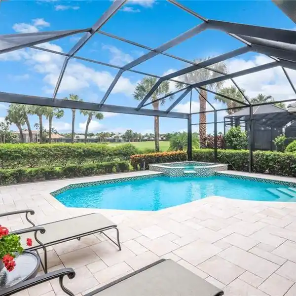 RARELY AVAILABLE PLAN IN SHADOW WOOD