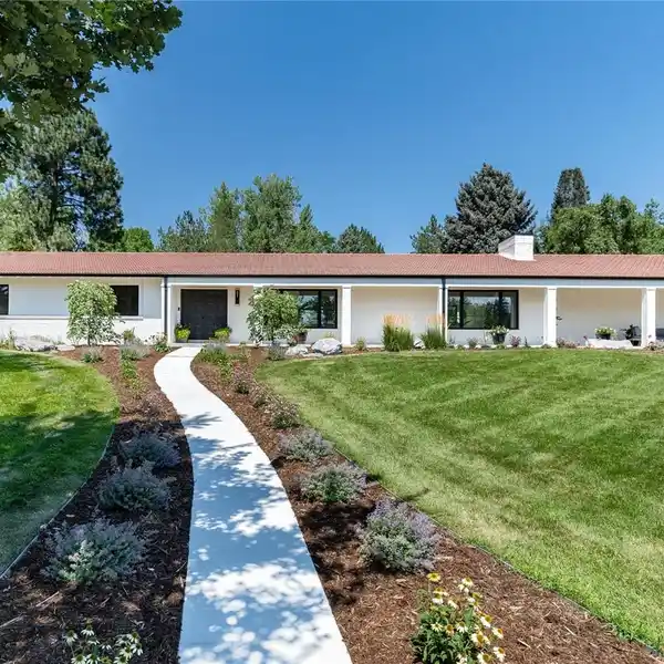 MOVE-IN READY RANCH-STYLE HOME