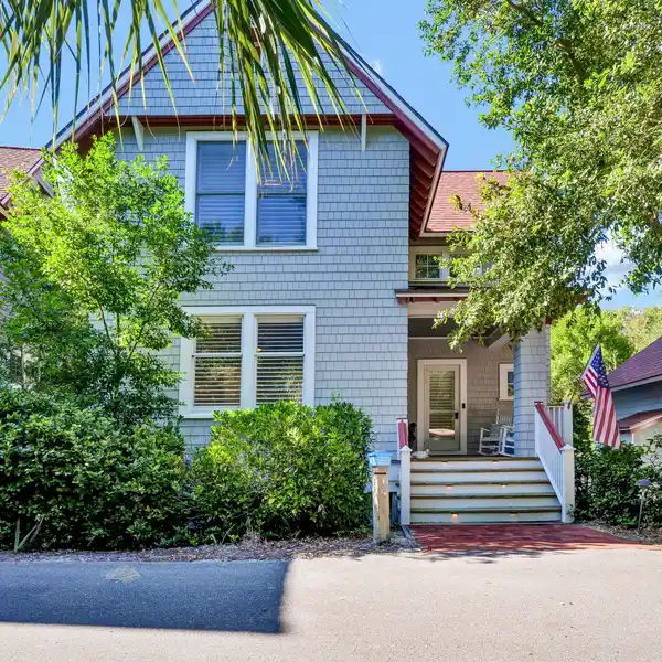 EXCEPTIONAL HOME IN SOUGHT-AFTER KEEPERS LANDING