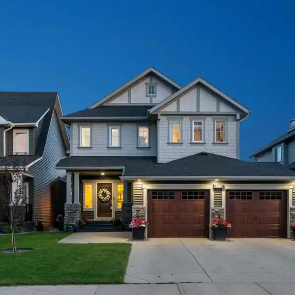 RARE POND LUXURY HOME