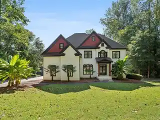 Beautiful Waterside Estate