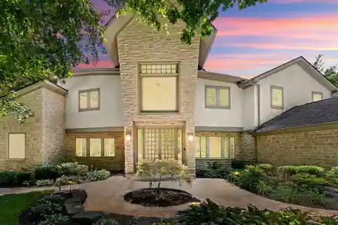 Spectacular Custom Home in Woodlands at Loch Lomond