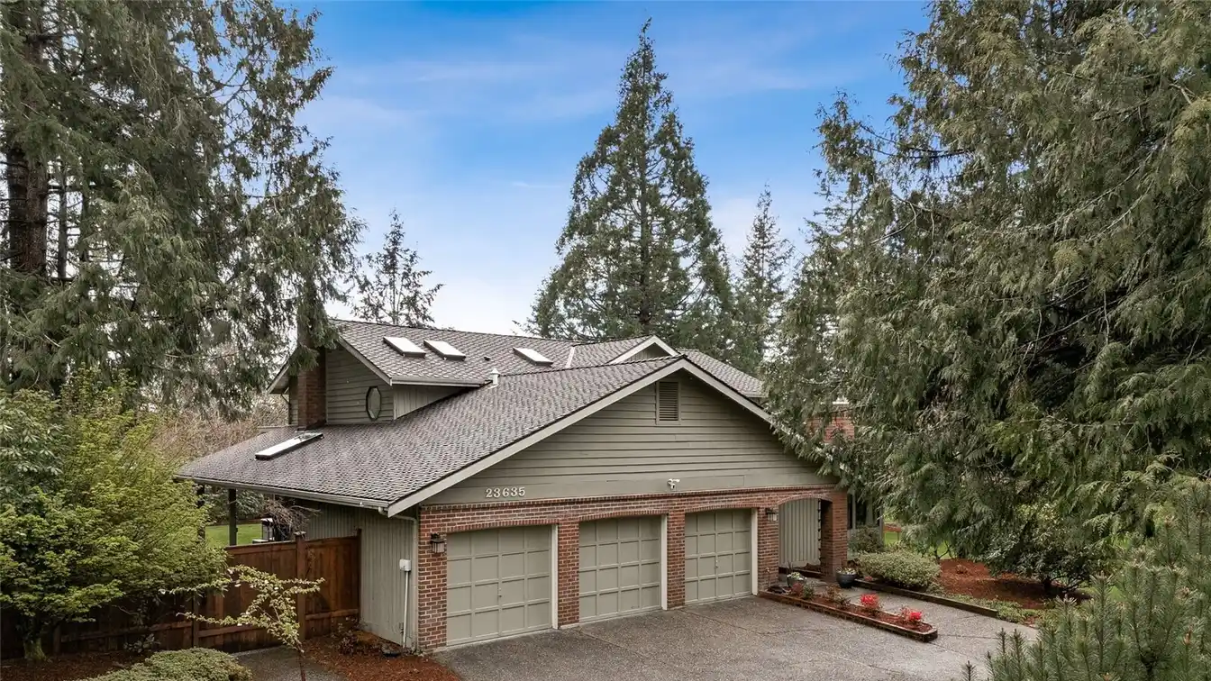 Rare Opportunity in the Highlands of Cedar River