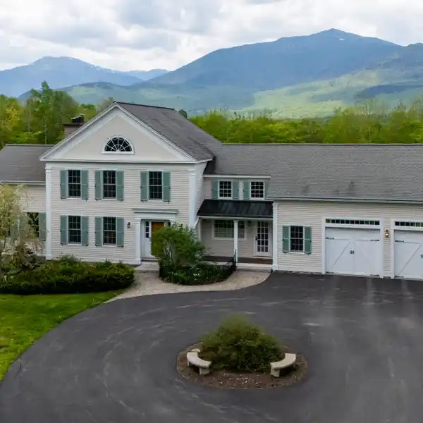 CUSTOM-BUILT GREEK INSPIRED MOUNTAIN HOME