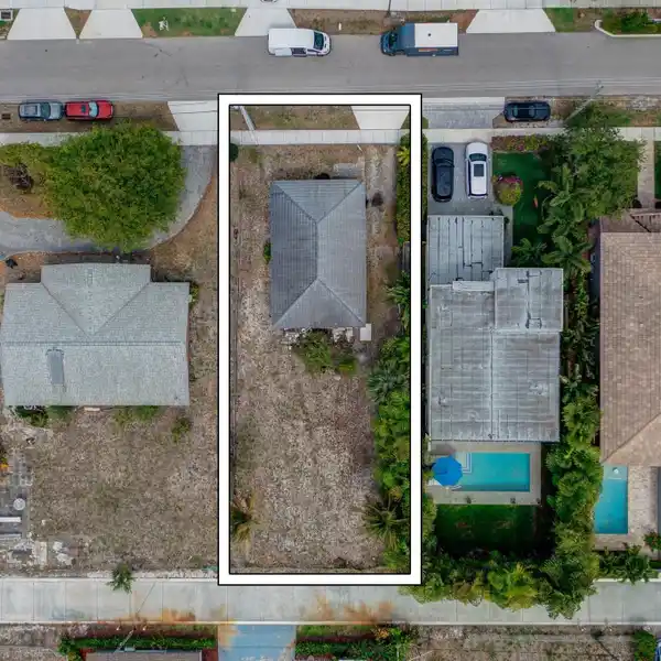 RARE OPPORTUNITY IN DOWNTOWN DELRAY