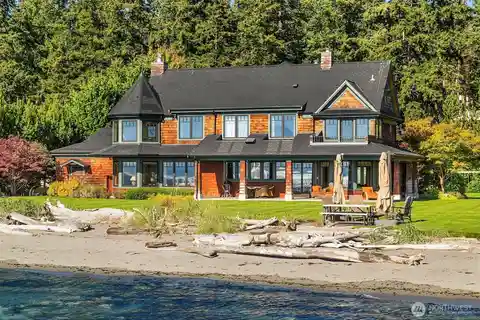 Where Timeless Elegance Meets the Sea