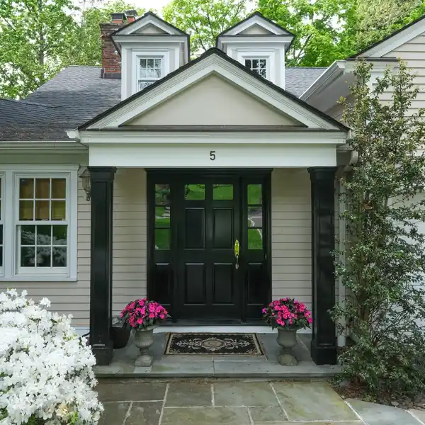 TIMELESS ELEGANCE IN A REFINED SUBURBAN SETTING