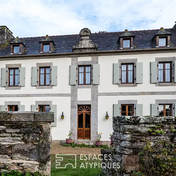 ELEGANT BRETON MANOR FULL OF HISTORY