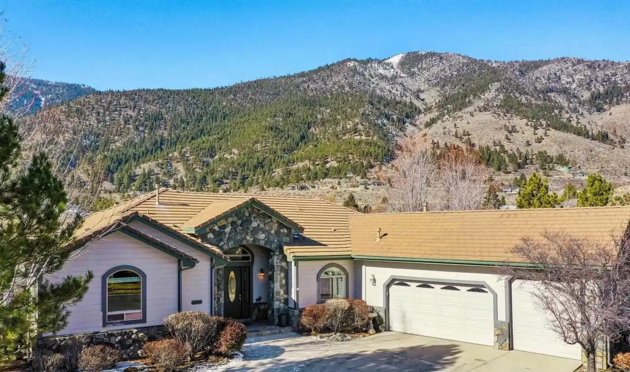Beautiful Single-level Home on Genoa Lakes Golf Course