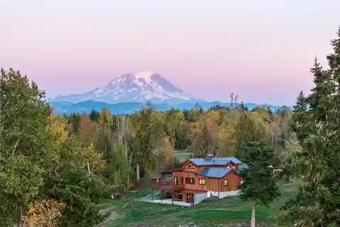 Expansive Countryside Estate with Lake Views