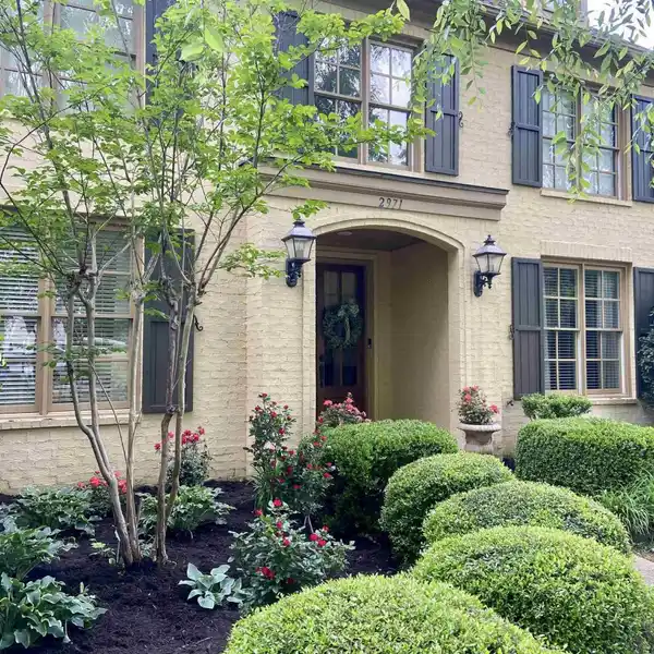BEAUTIFUL HOME IN BRENTWOOD CREEK