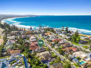 Elegant Beachside Residence with Pool and Cabana