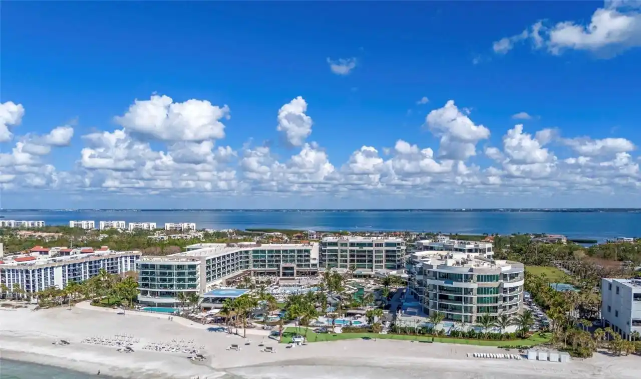 Large Corner Residence in the Exclusive St. Regis Longboat Key