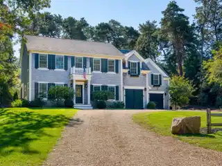 Ultimate Vineyard Getaway