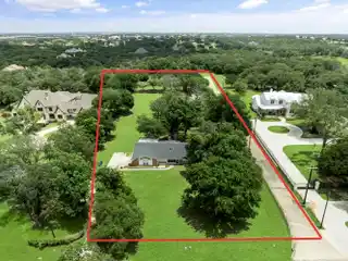 A Gem in the Heart of Westlake Village