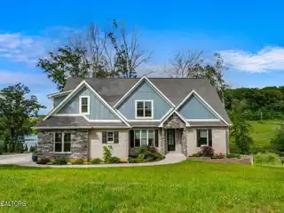 Luxury on Cherokee Lake
