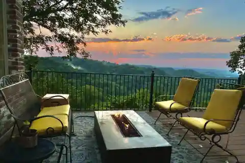 Hidden Gem Atop Villa Crest