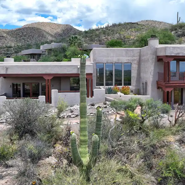 DESERT OASIS IN PRESTIGIOUS REDINGTON RANCH