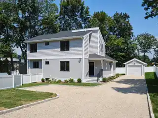 Contemporary Home in Premium Point Park