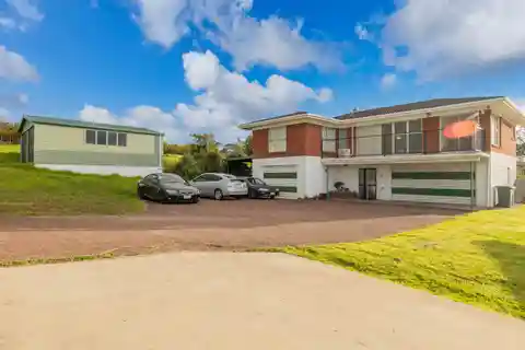 Entry-Level Lifestyle Property on over 5 Hectares