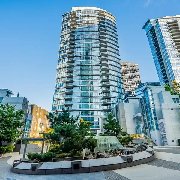 SOUGHT-AFTER RESIDENCE AT PRESTIGIOUS CARINA