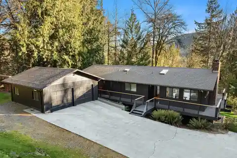 Serene 2.73-Acre Sanctuary