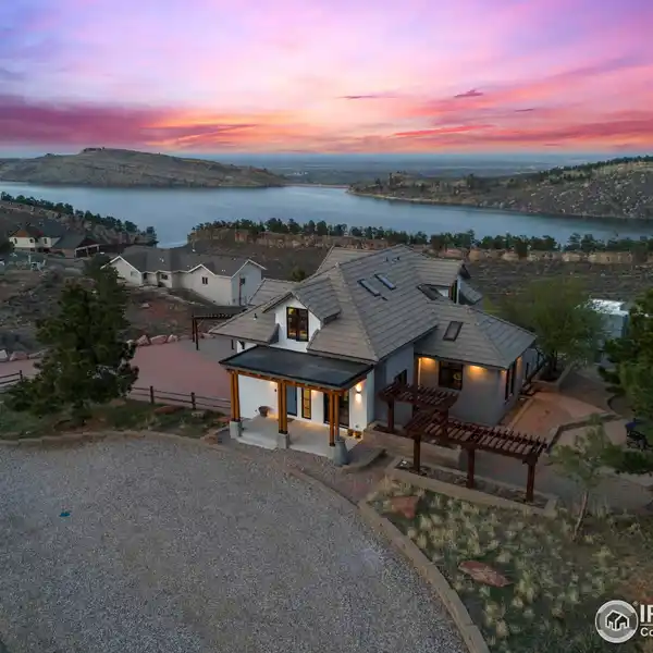 TRULY EXCEPTIONAL HOME WITH SWEEPING VIEWS
