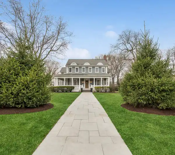 NEWER CONSTRUCTION IN INDIAN HILLS ESTATES