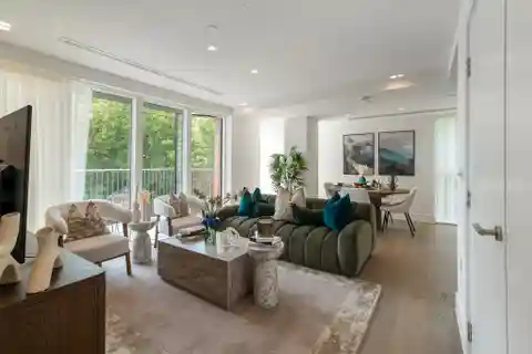 Elegant Empire House Home Near Chiswick Park