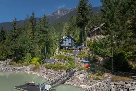 Off-Grid Solar Retreat on Lillooet Lake
