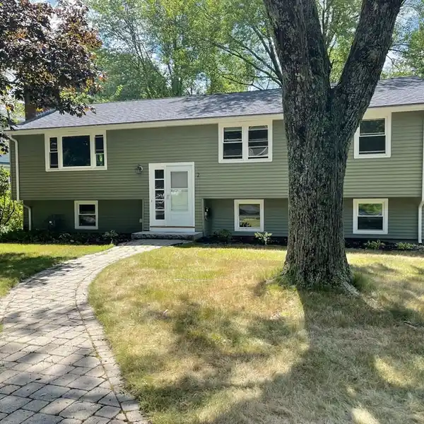 COASTAL CUL-DE-SAC GEM NEAR BEACHES