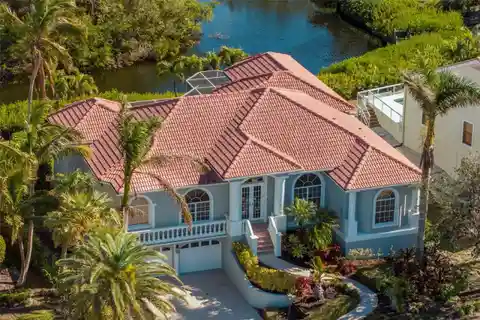 Exquisite Home on a Scenic Lagoon