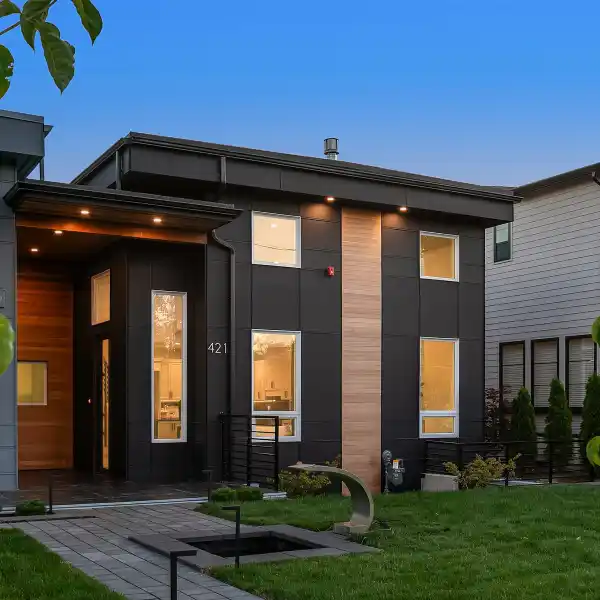 NEWLY COMPLETED WEST OF MARKET HOME