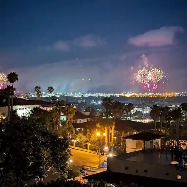 METICULOUSLY CARED-FOR MISSION HILLS TREASURE