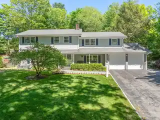Pristine Cranbury Home with Modern Renovations