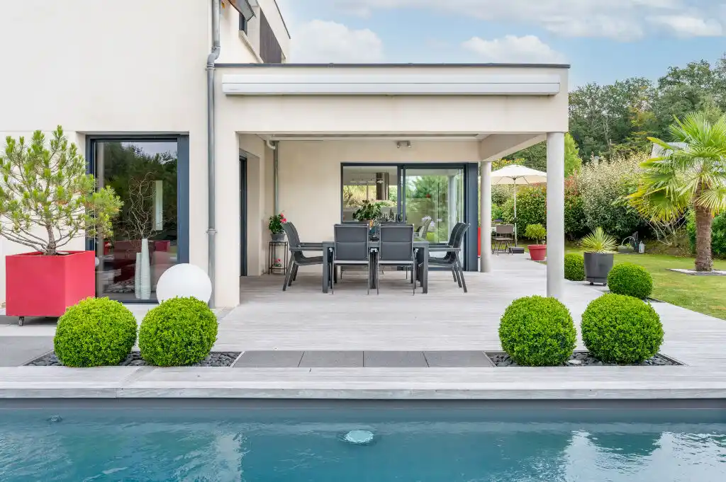 Comfortable Light-filled Villa