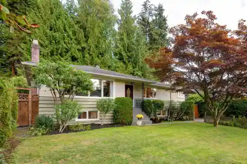 Charming Home in the Heart of Edgemont Village