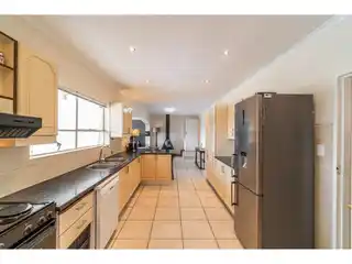 Versatile Flatlet and Panoramic Stellenbosch Vistas