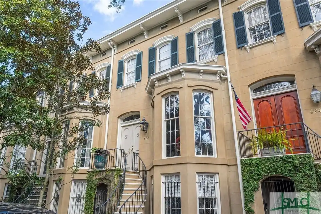 Quintessential Southern Elegance in Savannah's Landmark District