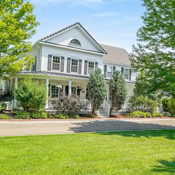 CLASSIC MEETS MODERN IN THIS STUNNING SINGLE FAMILY