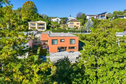 Elegant Living with Cutting-Edge Technology