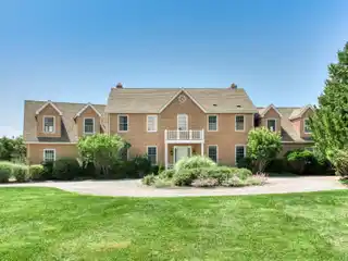 A Peninsula in the Estate Section of East Hampton