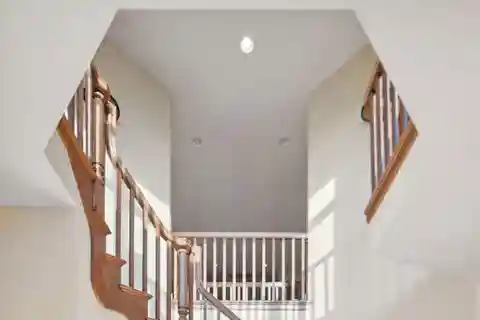 George Maher–inspired Home on Rare Corner Lot