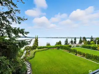Lake Washington Luxury Redefined