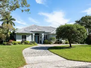 Bright and Spacious Open Home on an Estate-sized Lot