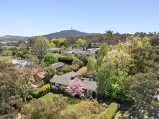Expansive Mid-Century Character Estate with Timeless Elegance