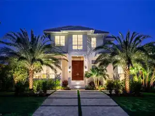 Amazing New Construction in Olde Naples