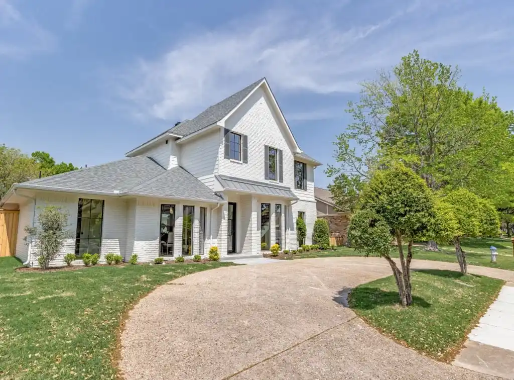 Fabulous Transitional Home