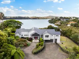 Extraordinary Waterfront Estate